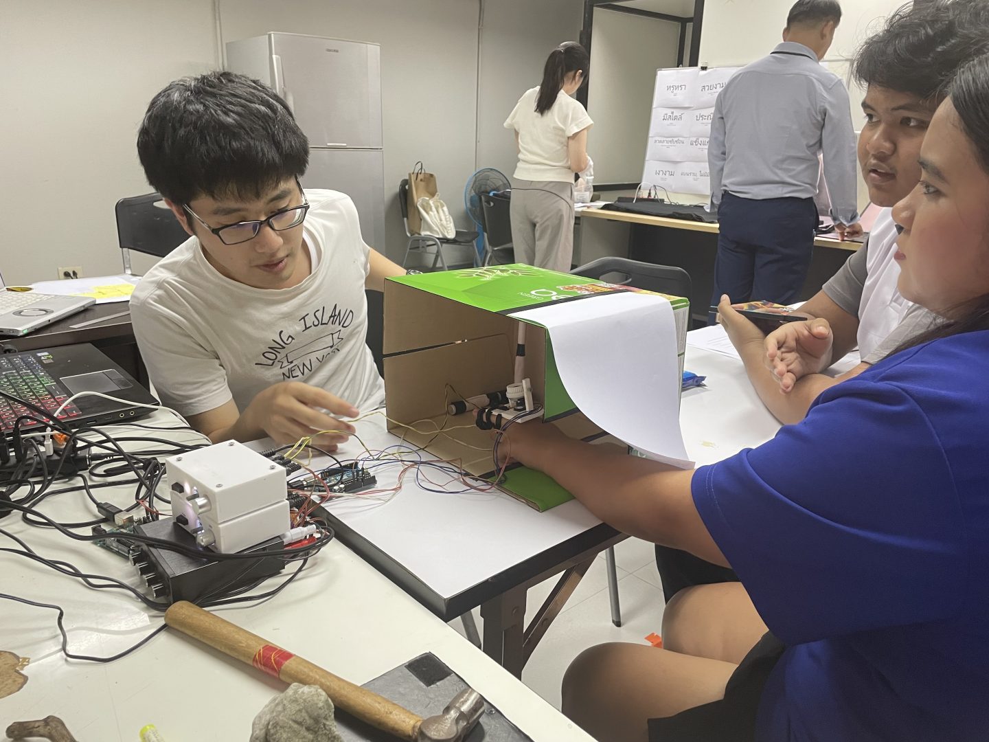 タイの大学でVRの実験
